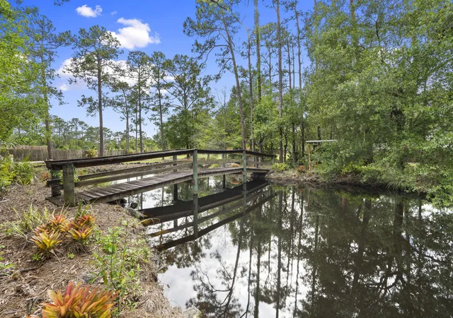 Photo 2 of Single family home for sale at 2725 Twin Oaks Trl, Fort Pierce, FL 34945 | MLS# B26020433 | Listing updated on 2026-10-05