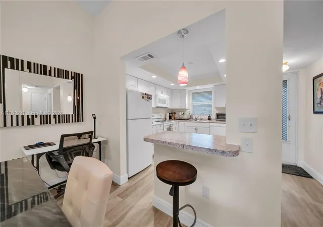 Homes for sale in Cape Coral, FL | 4613 Se 5Th St #210, Cape Coral, FL 33904 | MLS# A12003231