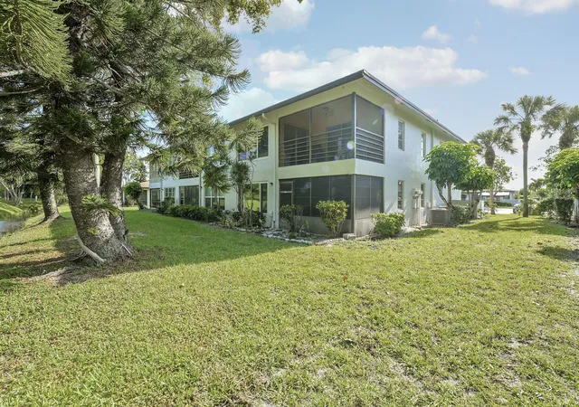 2nd image of 13383 Pineapple Palm Ct, Delray Beach, FL 33484