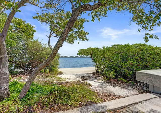 56th image of 1421 S Palmway, Lake Worth Beach, FL 33460 | MLS# A12006757