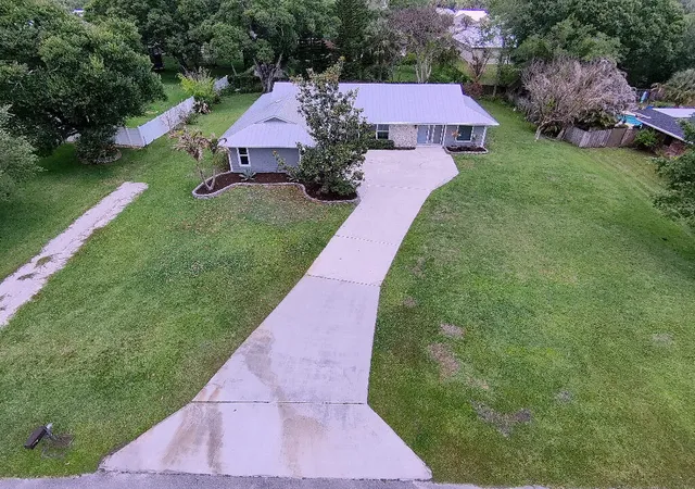 Photo 3 of Single family home for sale at 2402 River Hammock Ln, Fort Pierce, FL 34981 | MLS# B26020740 | Listing updated on 2026-09-23