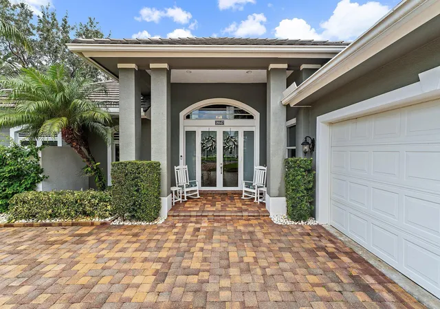 3rd image of 18647 Se Lakeside Dr, Tequesta, FL 33469 | MLS# B26020910