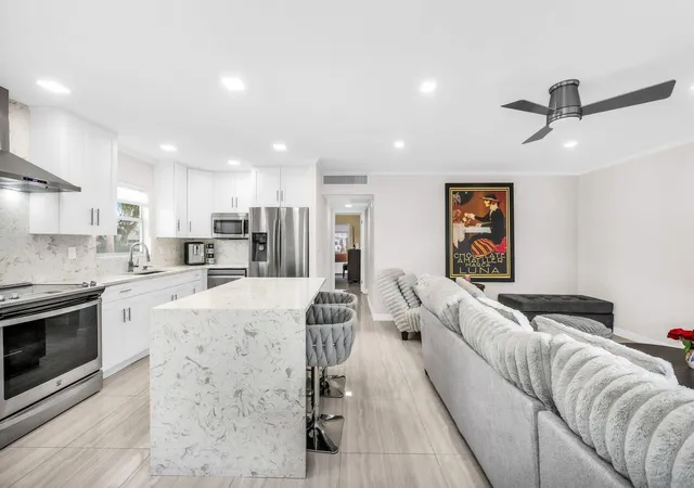 1st image of 92 Valencia Dr #D, Delray Beach, FL 33446 | MLS# B26020961