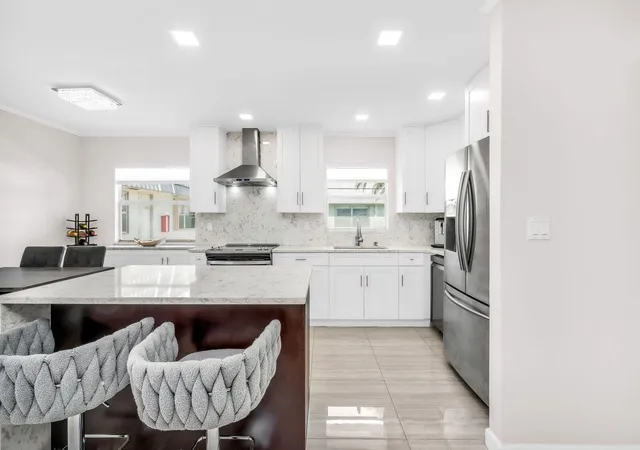 4th image of 92 Valencia Dr #D, Delray Beach, FL 33446 | MLS# B26020961