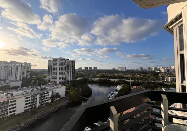 2nd image of 3530 Mystic Pointe Dr #1605, Aventura, FL 33180 | MLS# A12008700