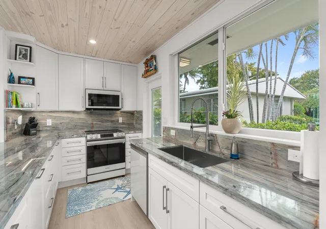 Photo 2 of Single family home for sale at 3211 Se 11th Street #3e, Pompano Beach, FL 33062 | MLS# B26020992 | Listing updated on 2026-10-06