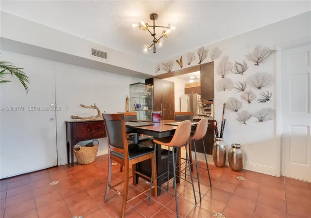 3rd image of 4705 Nw 7Th St #1017, Miami, FL 33126 | MLS# A12008771