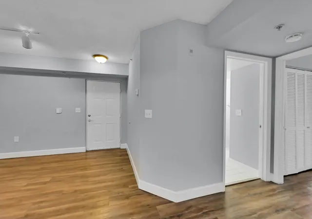 Listing Photo 5 - Condo for sale in building located at 3740 Nw Adriatic Ln, Jensen Beach, FL 34957