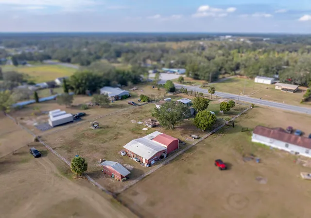 4th image of 11404 Lithia Pinecrest Rd, Lithia, FL 33547 | MLS# B26021133