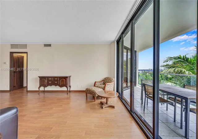 5th image of 2800 Island Blvd #603, Aventura, FL 33160 | MLS# A12006483