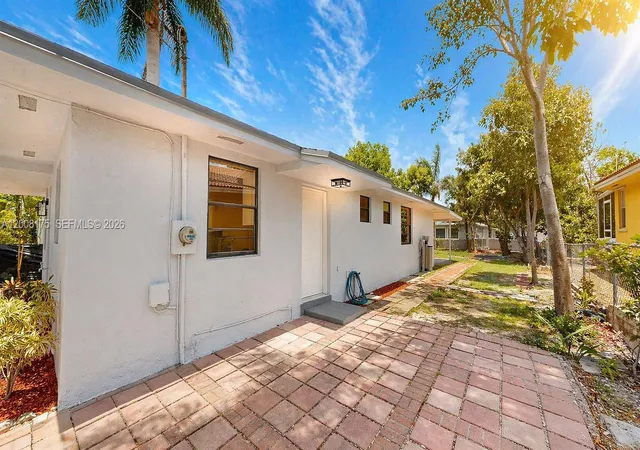 4th image of 578 Sw 2Nd St, Florida City, FL 33034 | MLS# A12008175