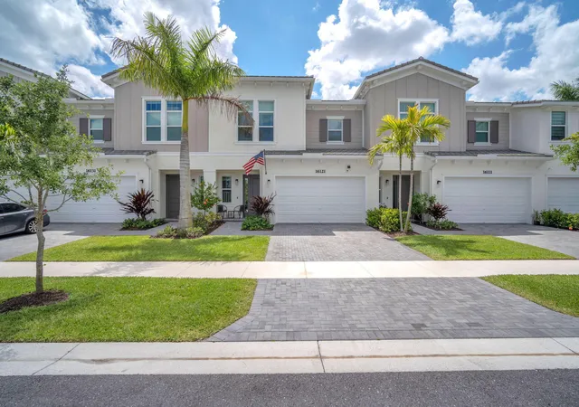2nd image of 16121 Oakview Dr, Loxahatchee, FL 33470 | MLS# B26021200