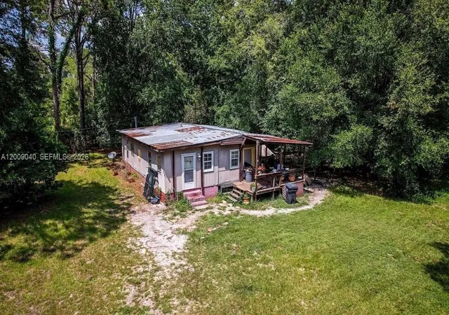 1st image of 7294 W Vineyard Dr, Homosassa, FL 34448 | MLS# A12009040