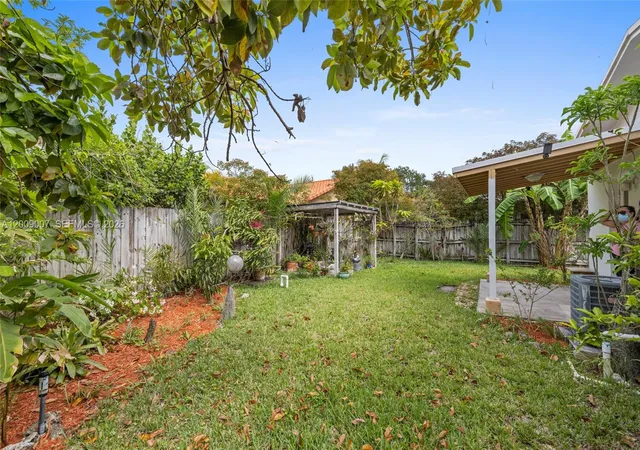 43rd image of 7840 Sw 67th Ave, South Miami, FL 33143 | MLS# A12009007