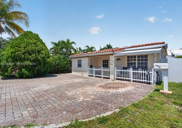 4th image of 1171 Ne 182Nd St, North Miami Beach, FL 33162 | MLS# A12009436