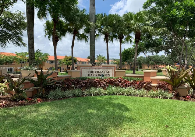 2nd image of 4944 Windward Wy #1401, Fort Lauderdale, FL 33312 | MLS# A12009563