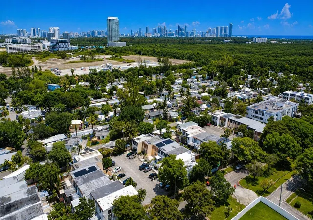 Homes for sale in North Miami, FL | 13501 Ne 23rd Ct, North Miami, FL 33181 | MLS# A12007978
