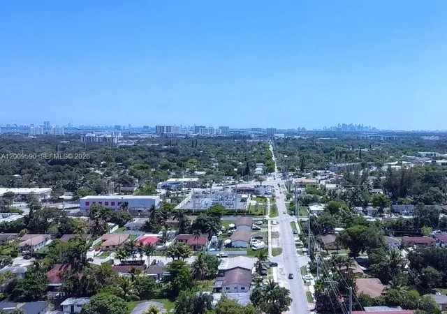 15th image of 14615 Ne 14th Ave, Miami, FL 33161 | MLS# A12009590