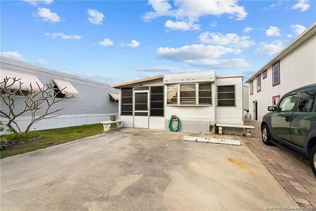 Manufactured home for sale at 850 Nettles Blvd, Jensen Beach, FL 34957 | MLS# M20055459