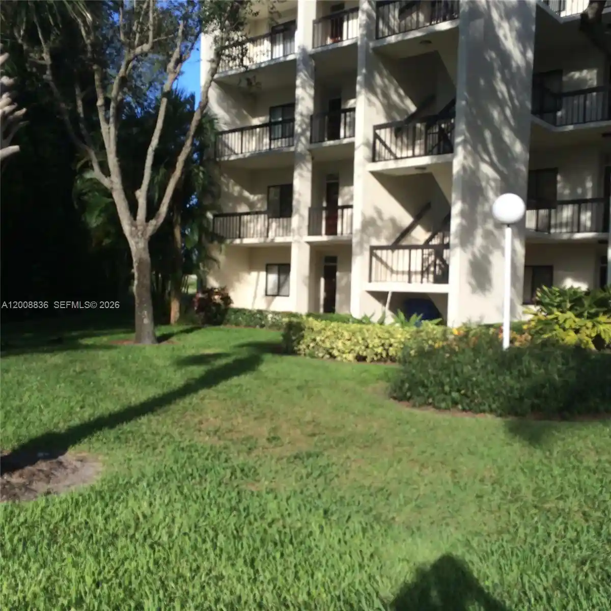 Photo 1 of Condo for sale at 2500 Presidential Way #101, West Palm Beach, FL 33401 | MLS# A12008836 | Listing updated on 2026-09-30