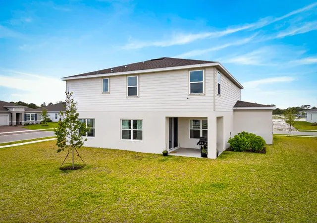 Photo 3 of Single family home for sale at 6612 Myakka Ct, Vero Beach, FL 32967 | MLS# B26021733 | Listing updated on 2026-10-07