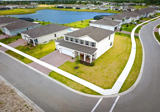 Photo 3 of Single family home for sale at 6612 Myakka Ct, Vero Beach, FL 32967 | MLS# B26021733 | Listing updated on 2026-10-07