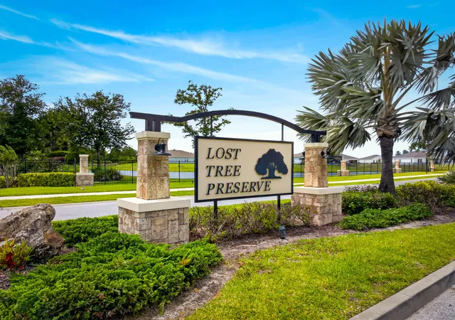 Photo 4 of Single family home for sale at 6612 Myakka Ct, Vero Beach, FL 32967 | MLS# B26021733 | Listing updated on 2026-10-07