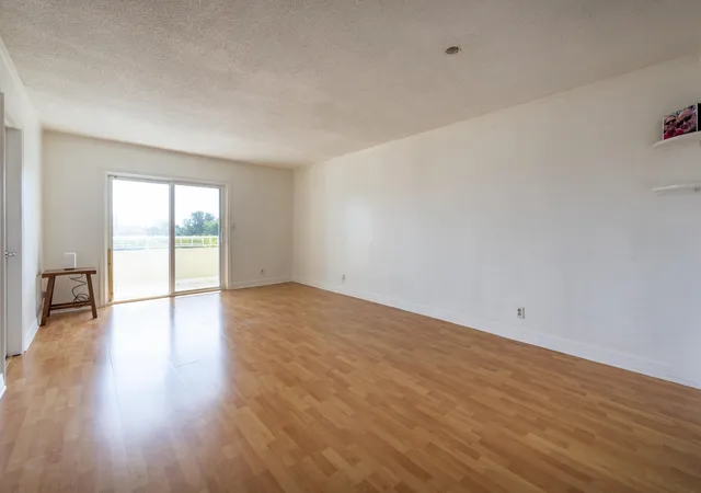 Photo 3 of Condo for sale at 900 Ne 18th Avenue #409, Fort Lauderdale, FL 33304 | MLS# B26021776 | Listing updated on 2026-10-08