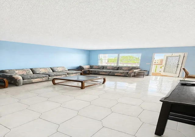 Homes for sale in Boca Raton, FL | 4024 Wolverton E, Boca Raton, FL 33434 | MLS# B26021855
