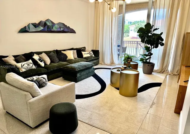 2nd image of 3001 Ne 185Th St #225, Aventura, FL 33180 | MLS# A12007558