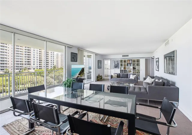 5th image of 605 Ocean Dr #7L, Key Biscayne, FL 33149 | MLS# A12009758