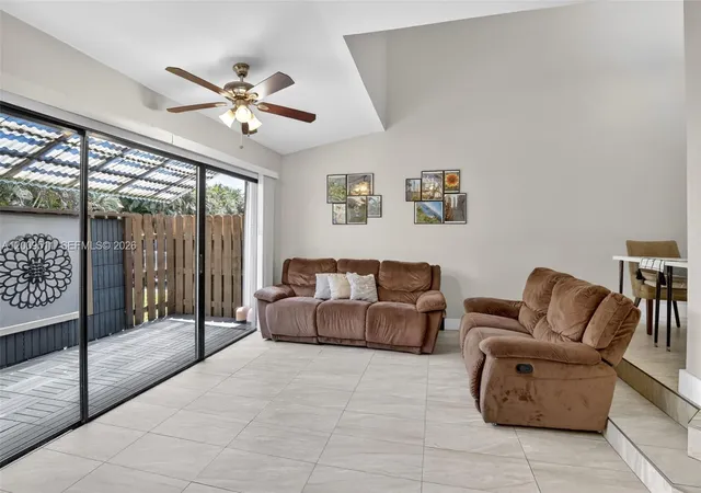 5th image of 4283 S Pine Island Rd, Davie, FL 33328 | MLS# A12009511