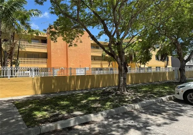 1st image of 1821 Ne 168th St #B3, North Miami Beach, FL 33162 | MLS# A12009359