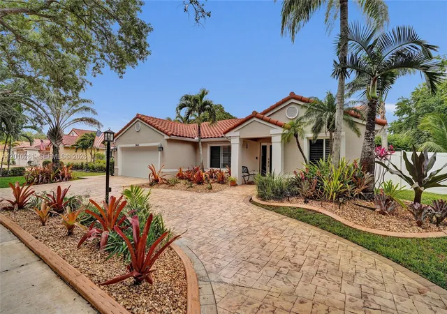 Homes for sale in Miramar, FL | 13621 Sw 18th St, Miramar, FL 33027 | MLS# A12010261
