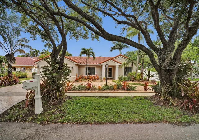 Homes for sale in Miramar, FL | 13621 Sw 18Th St, Miramar, FL 33027 | MLS# A12010261