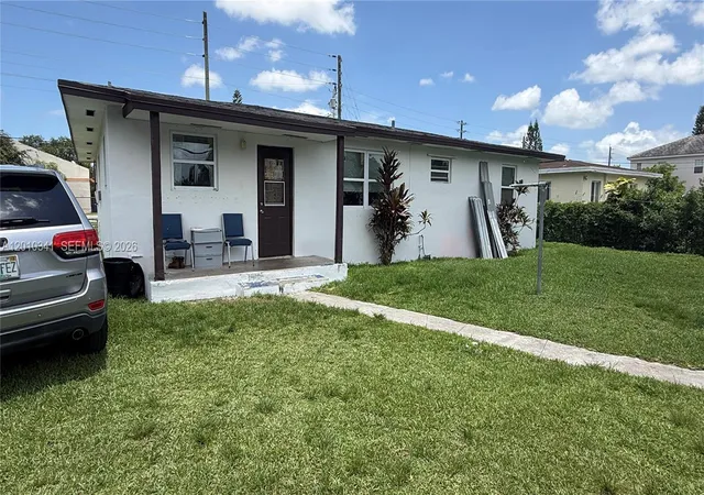 Homes for sale in Florida City, FL | 1334 Nw 6th Ave, Florida City, FL 33034 | MLS# A12010341