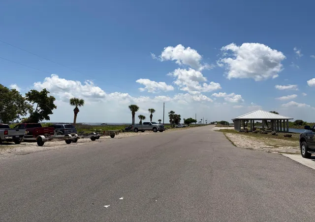 13th image of 1075 Friendship Dr Ne, Moore Haven, FL 33471 | MLS# B26022078