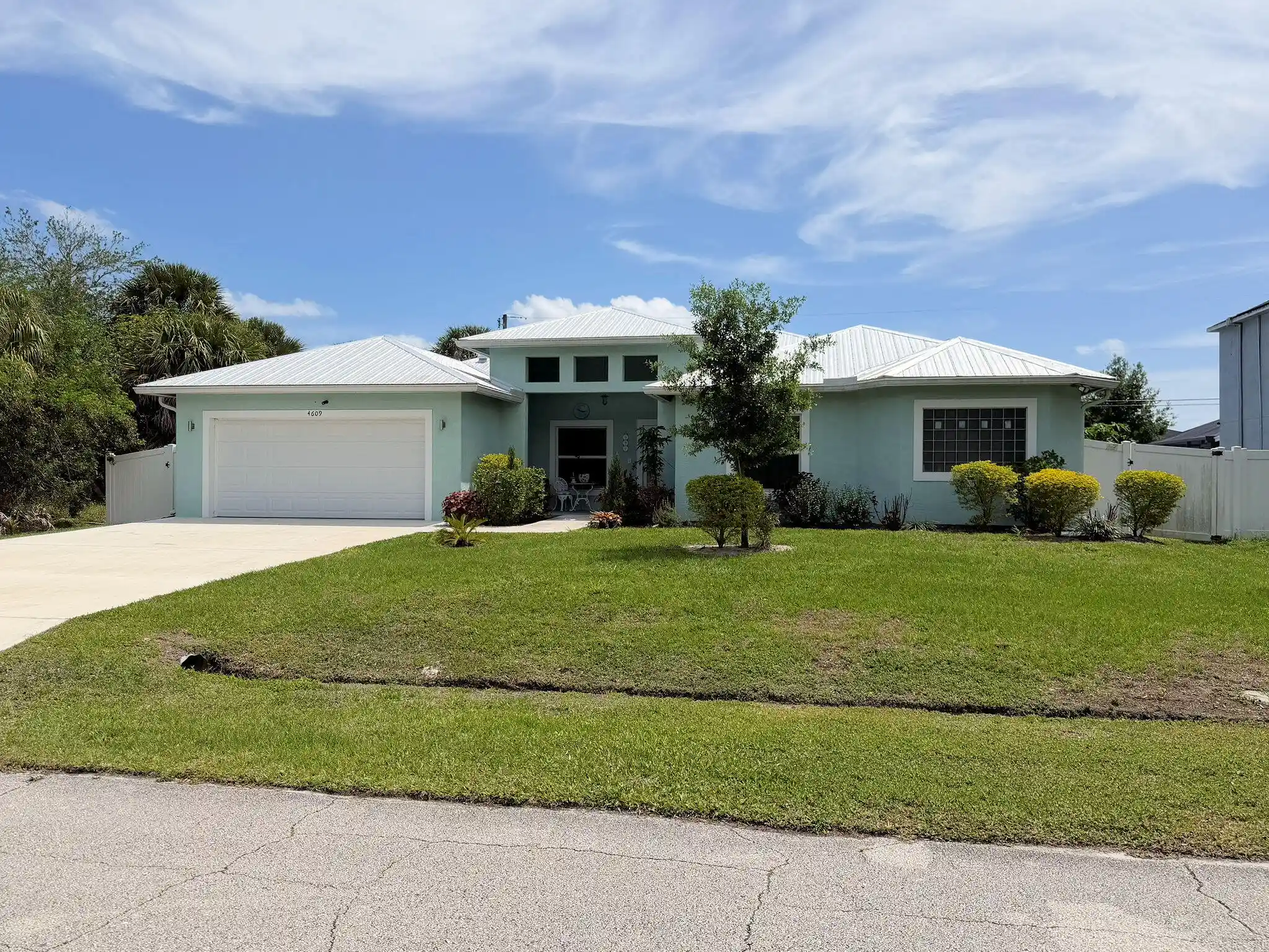 Photo 1 of Single family home for sale at 4609 Sw Ulster St, Port Saint Lucie, FL 34953 | MLS# B26022139 | Listing updated on 2026-09-23