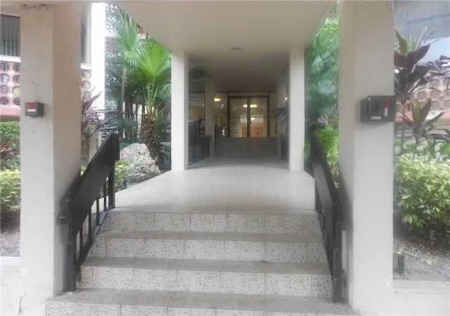 4th image of 4222 Inverrary Blvd #4116, Lauderhill, FL 33319 | MLS# B26022215