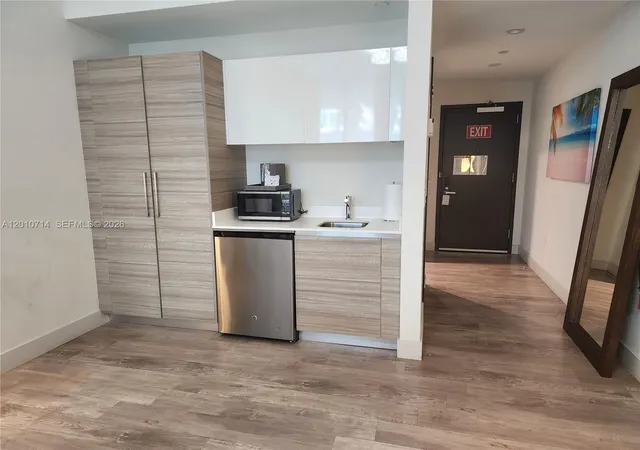 3rd image of 777 N Ocean Dr #S207, Hollywood, FL 33019 | MLS# A12010714