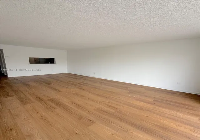3rd image of 482 Nw 165Th St Rd #A307, Miami, FL 33169 | MLS# A12010674