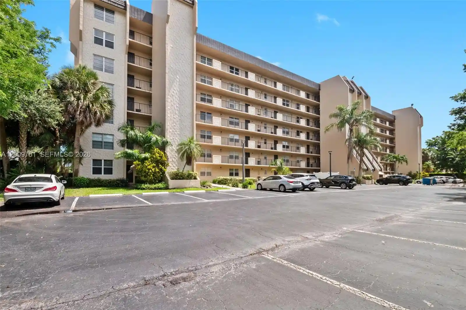 Condo for sale at 3300 W Rolling Hills Cir #510, Davie, FL 33328 | MLS# A12009761