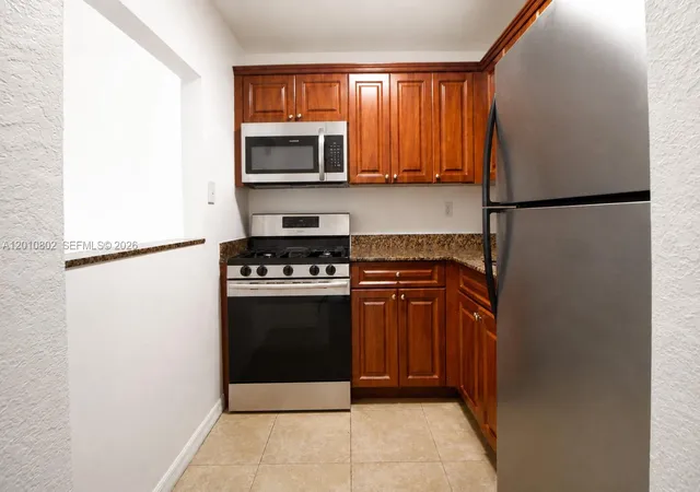 4th image of 14500 Sw 88Th Ave #222, Palmetto Bay, FL 33176 | MLS# A12010802