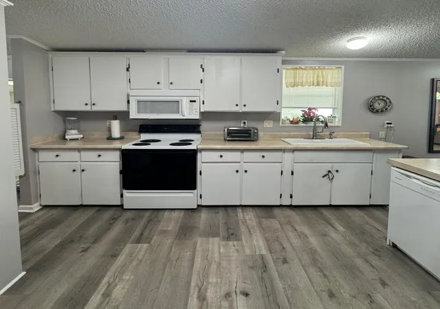 Photo 4 of Manufactured home for sale at 15146 Aguila Ave, Fort Pierce, FL 34951 | MLS# B26022399 | Listing updated on 2026-10-04