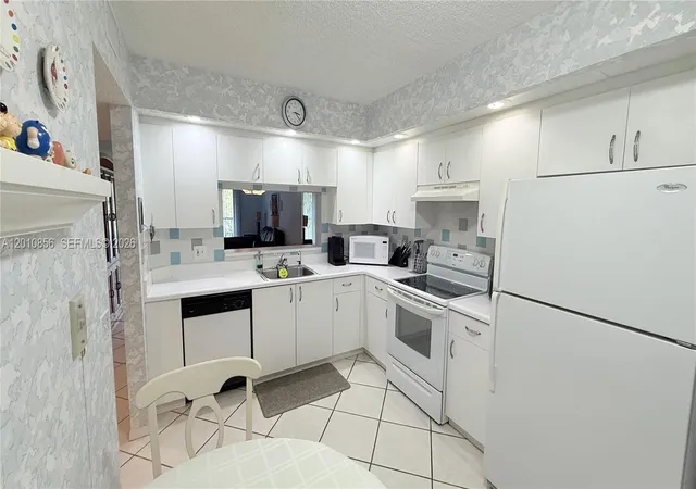 2nd image of 12651 Sw 16Th Ct #202B, Hollywood, FL 33027 | MLS# A12010856