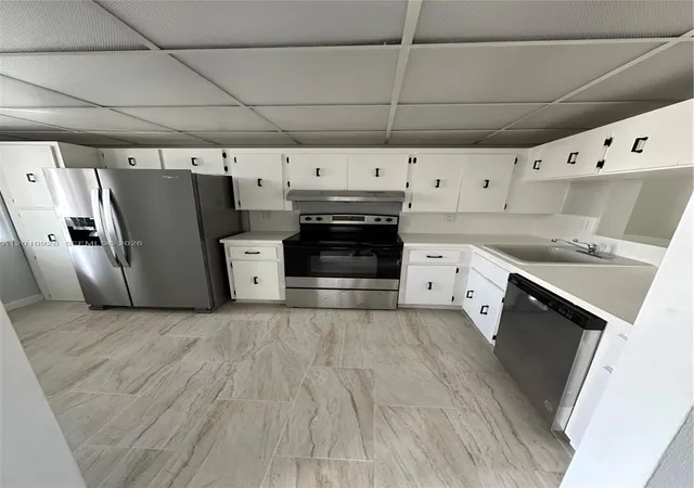3rd image of 3571 Inverrary Dr #202, Lauderhill, FL 33319 | MLS# A12010928