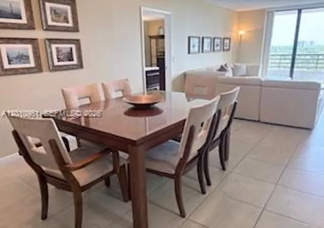 3rd image of 3300 Ne 191St St #1011, Miami, FL 33180 | MLS# A12010961