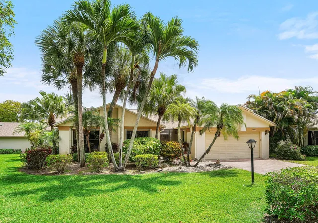 Homes for sale in Delray Beach, FL | 5692 Willow Creek Ln, Delray Beach, FL 33484 | MLS# B26022484
