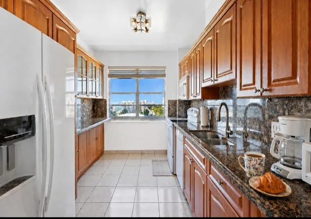 5th image of 2801 Ne 183Rd St #Unit 1502w, Aventura, FL 33160 | MLS# B26022547