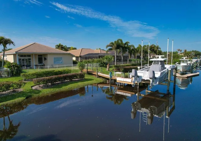 Photo 4 of Single family home for sale at 479 SW Lost River Rd, Stuart, FL 34997 | MLS# B26022583 | Listing updated on 2026-10-07